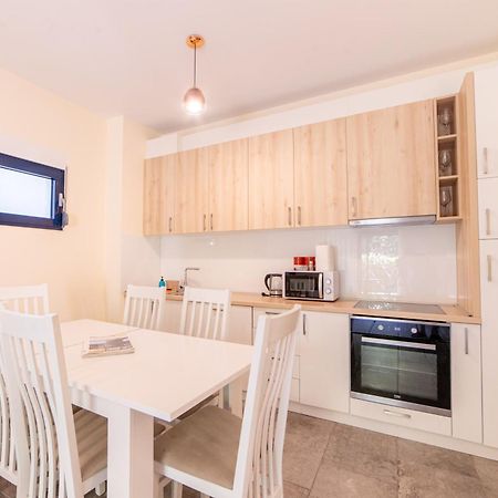 Green Bay Apartments Morinj كوتور المظهر الخارجي الصورة