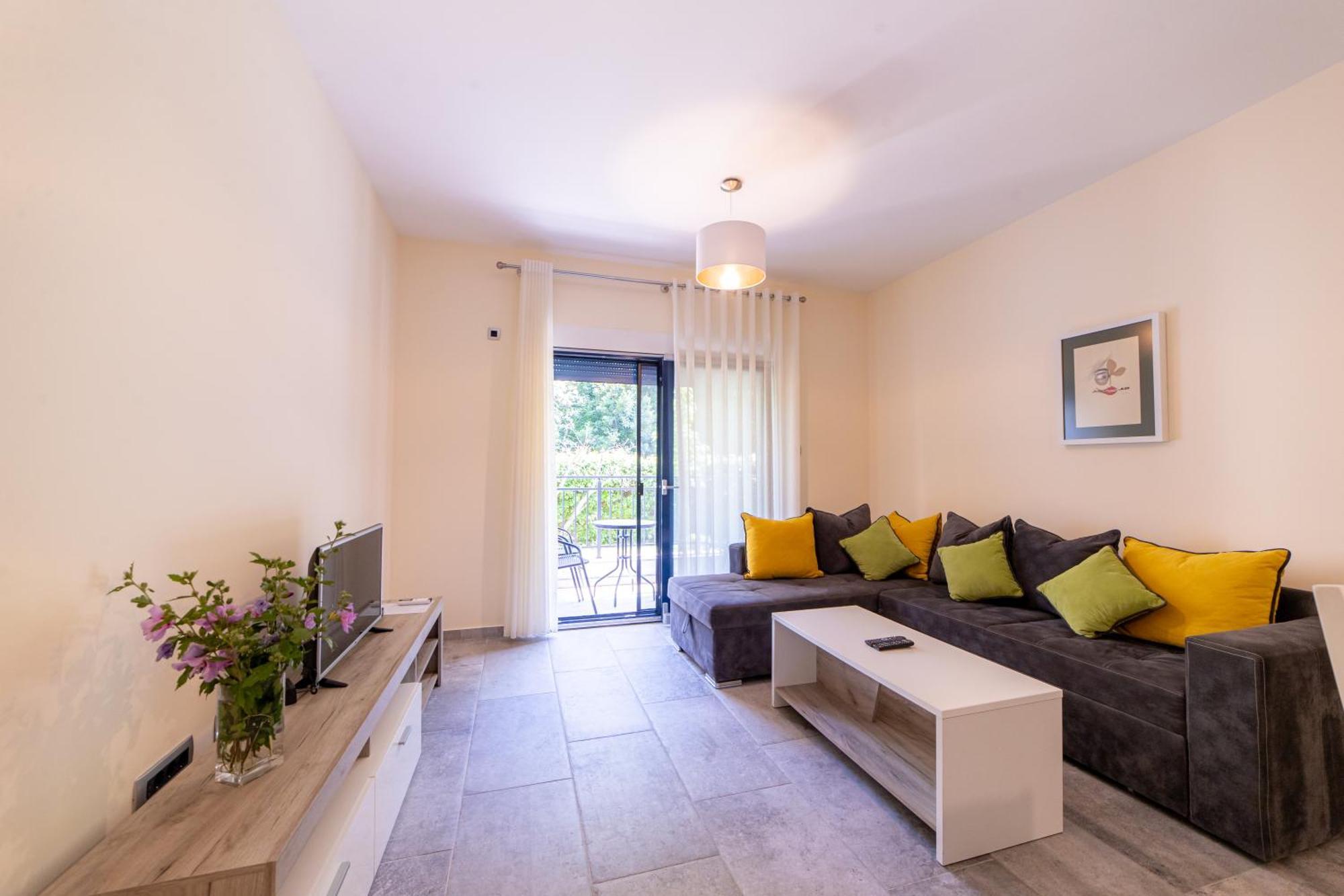 Green Bay Apartments Morinj كوتور المظهر الخارجي الصورة
