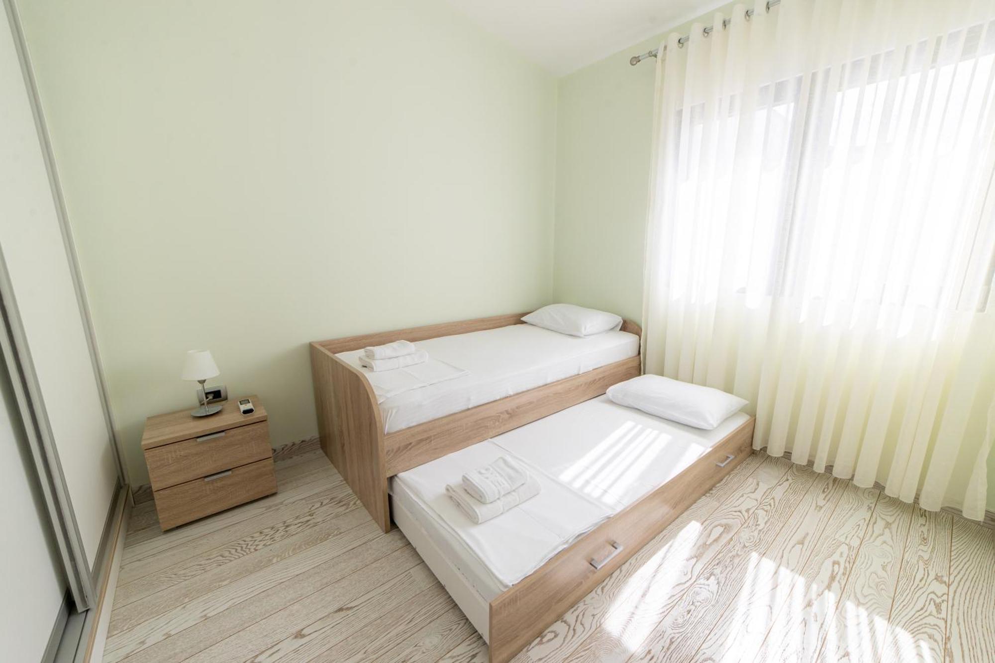 Green Bay Apartments Morinj كوتور المظهر الخارجي الصورة