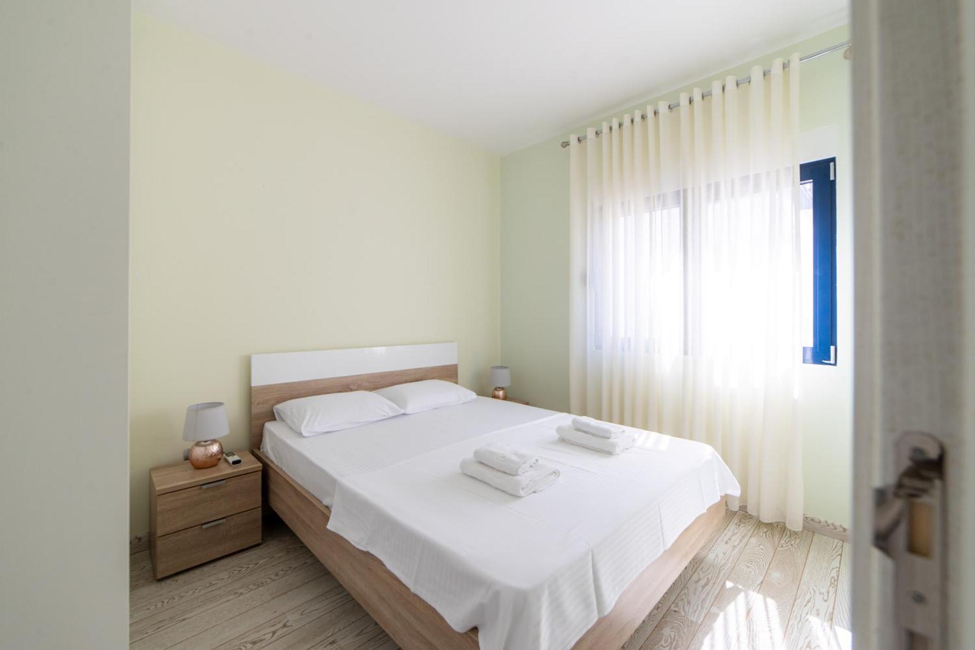 Green Bay Apartments Morinj كوتور المظهر الخارجي الصورة
