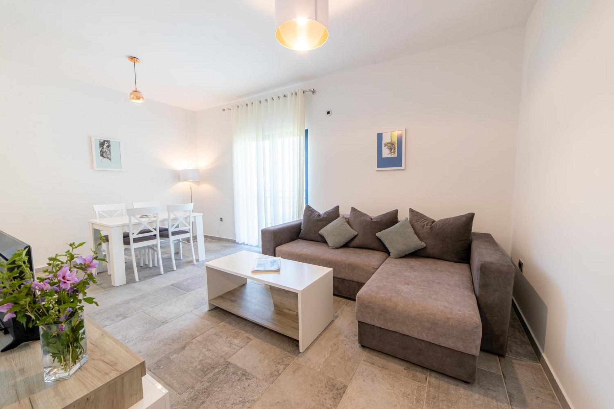 Green Bay Apartments Morinj كوتور المظهر الخارجي الصورة