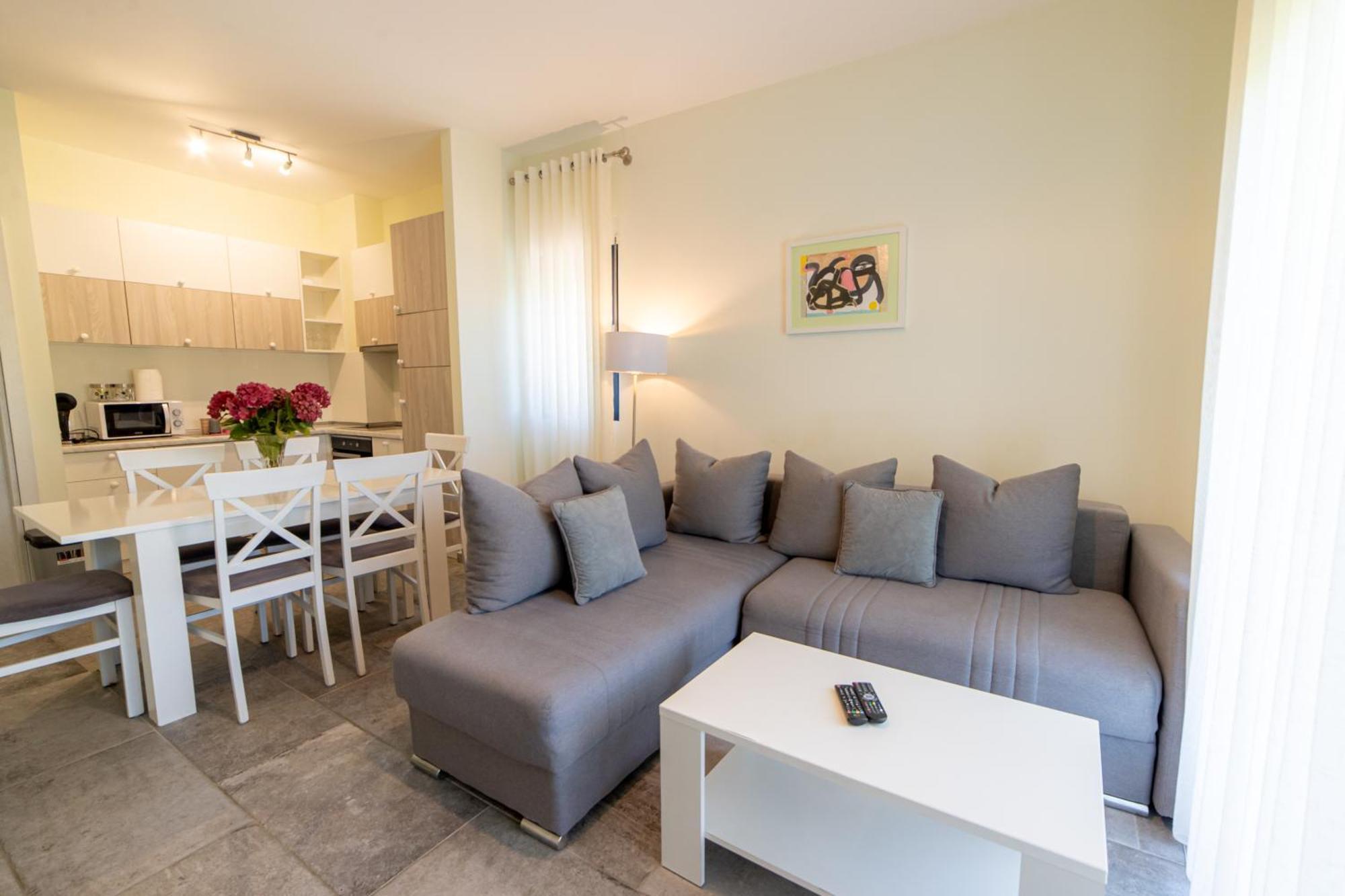 Green Bay Apartments Morinj كوتور المظهر الخارجي الصورة