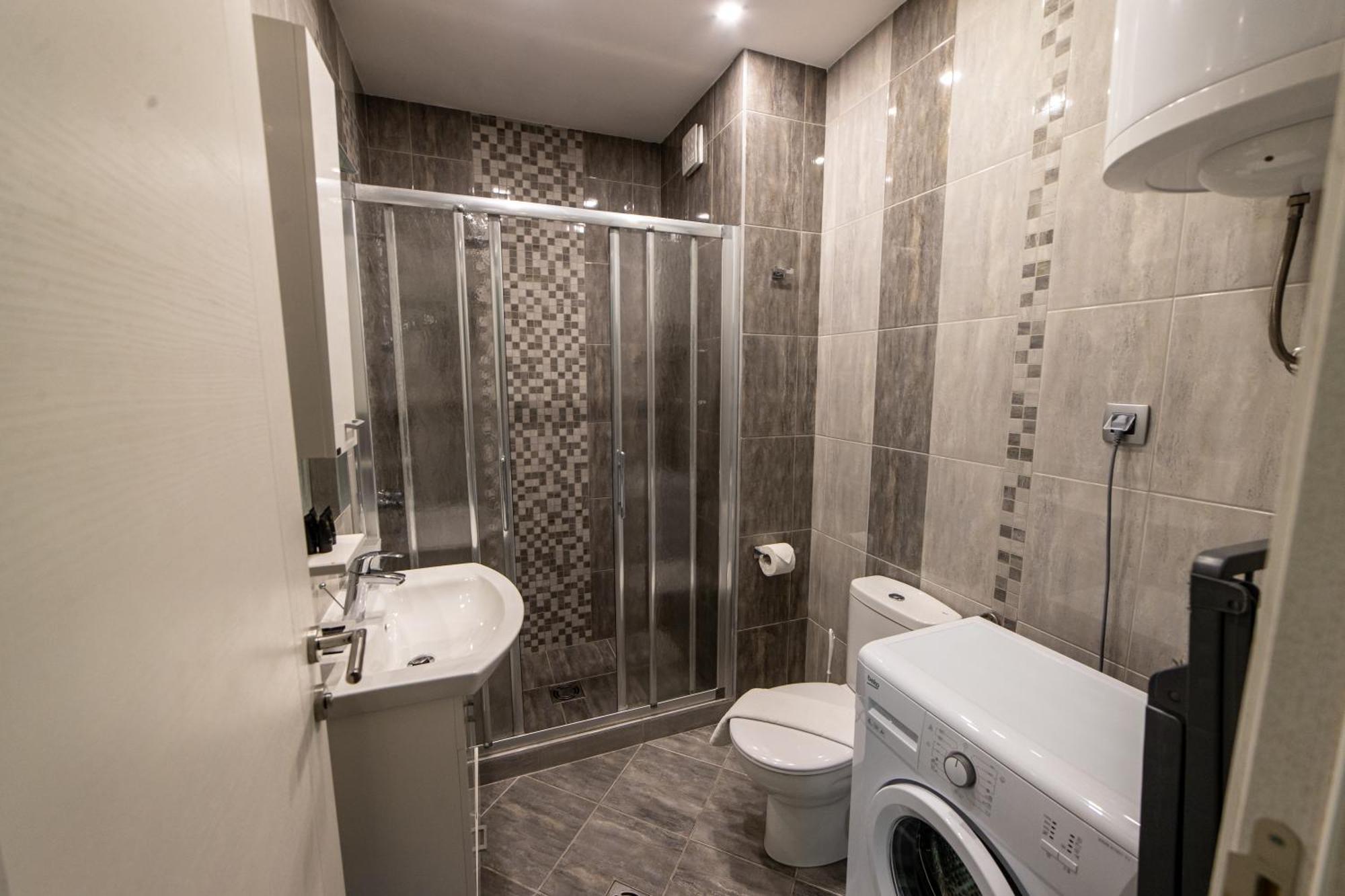 Green Bay Apartments Morinj كوتور المظهر الخارجي الصورة