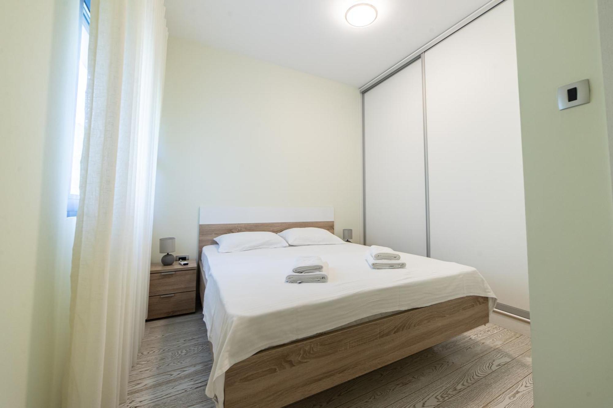 Green Bay Apartments Morinj كوتور المظهر الخارجي الصورة